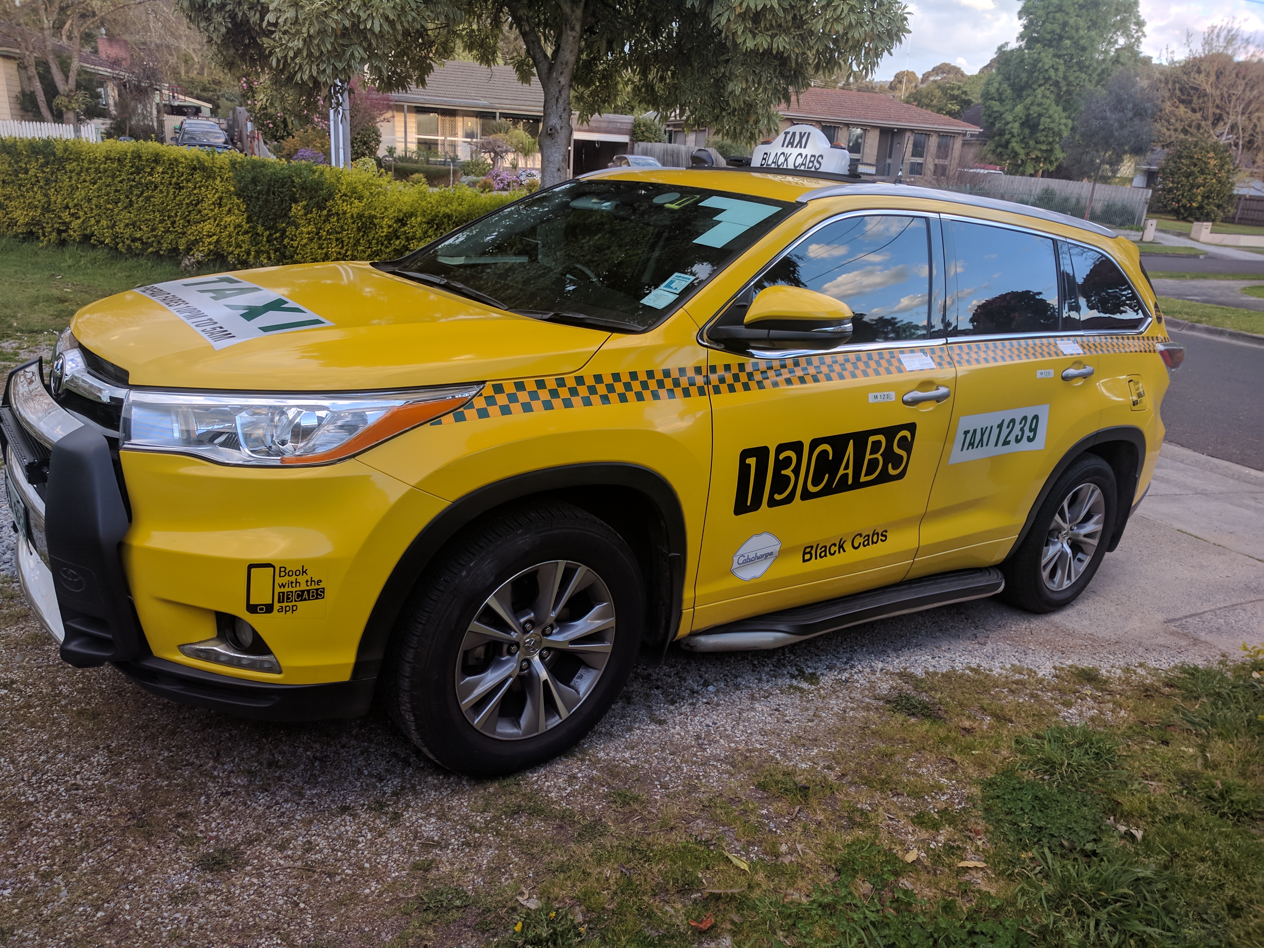 Melbourne Eastern Taxis provide both quality Sudan & Wagon cabs, suitable for all types of transport to and from local clubs, pubs & venues in Melbourne's East.